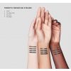 Idealnie zdefiniowany żelowy eyeliner w kredce